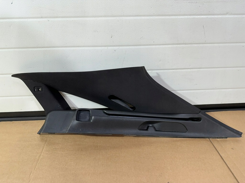 Накладка стойка правый tył,prawa задняя, направляющая шторка mercedes cla w117 универсал sb Недорого