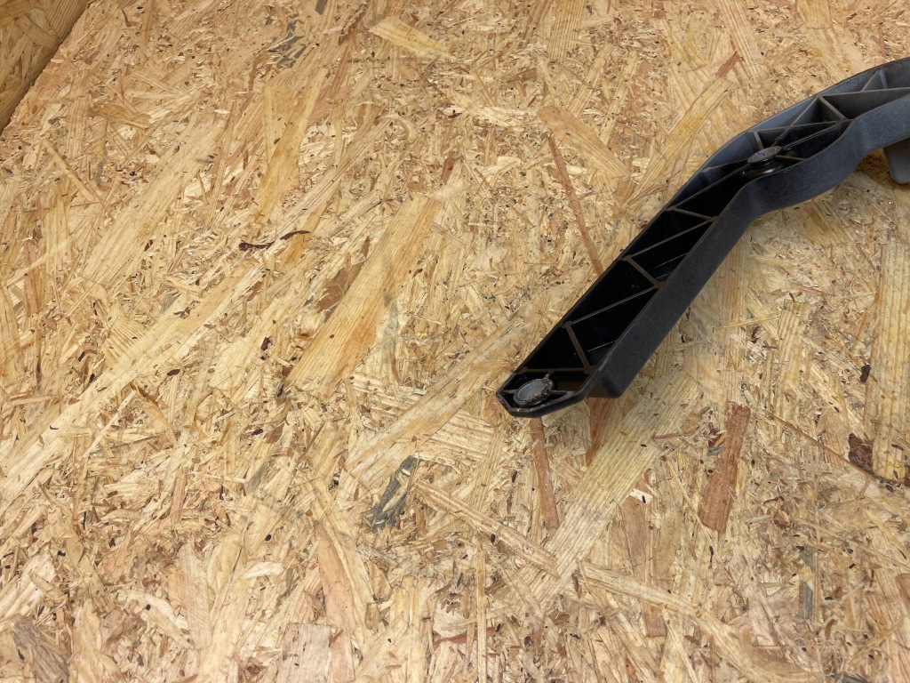 Кронштейн кронштейн панель фари лампи перед лівий volvo xc40 32318691 2017- Ціна