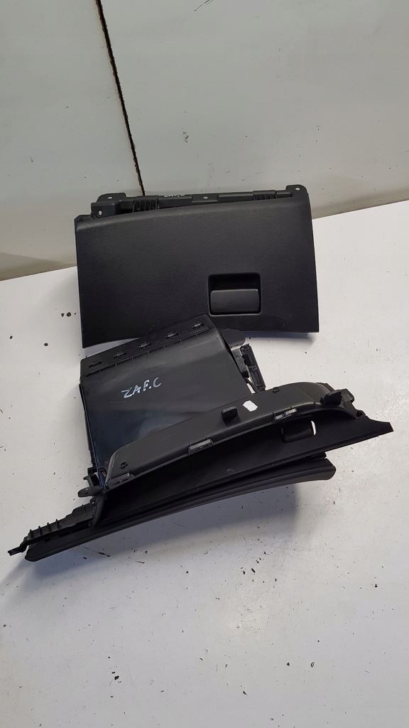 фото №1, Opel zafira c бардачок пассажира 13293534