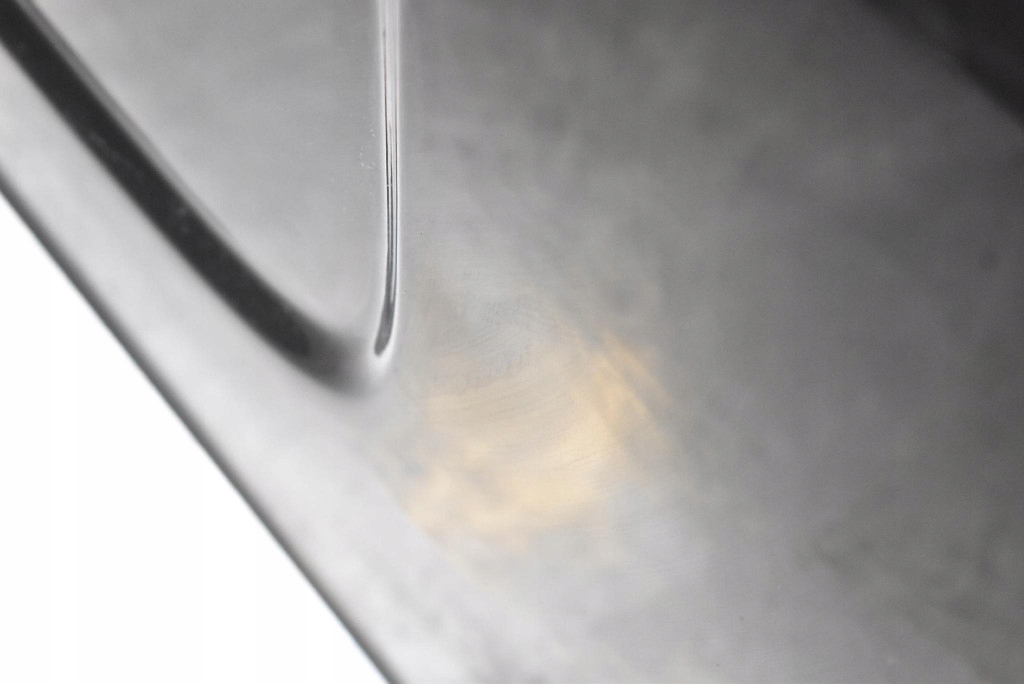 Капот крышка двигателя черная volvo xc90 02-06 в Украине