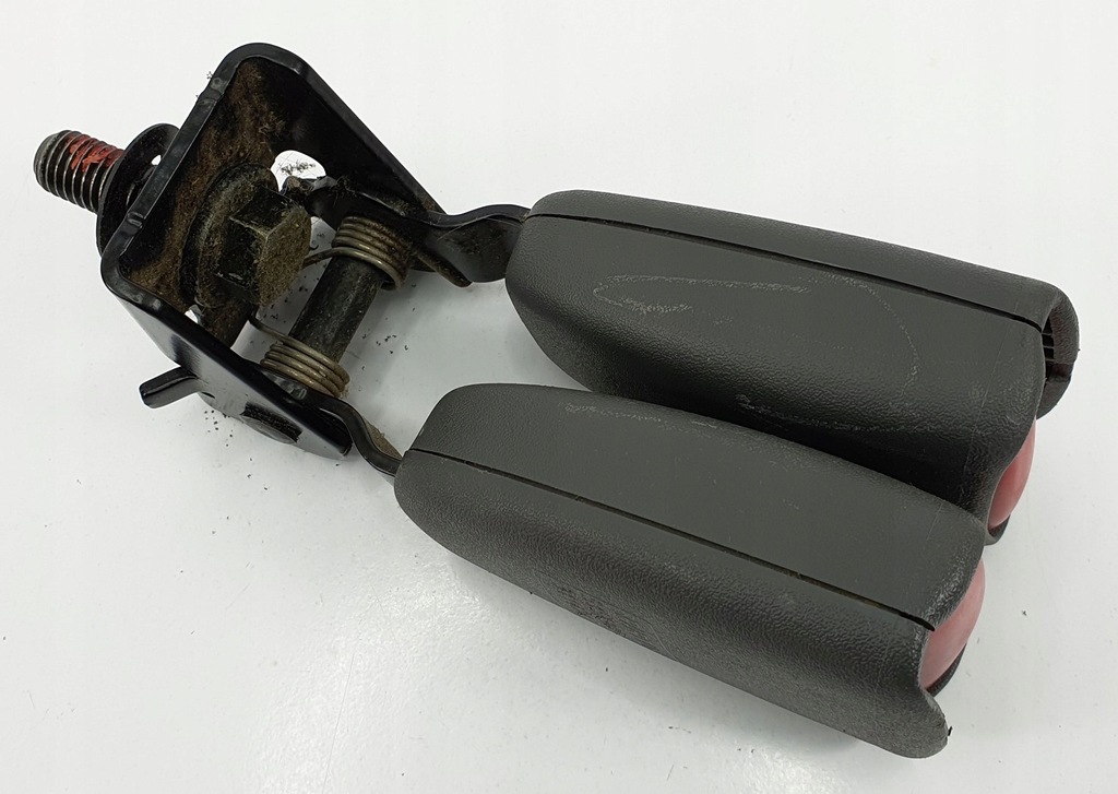 фото №1, Заскочки поперечина безпеки задня volvo s80 9156906