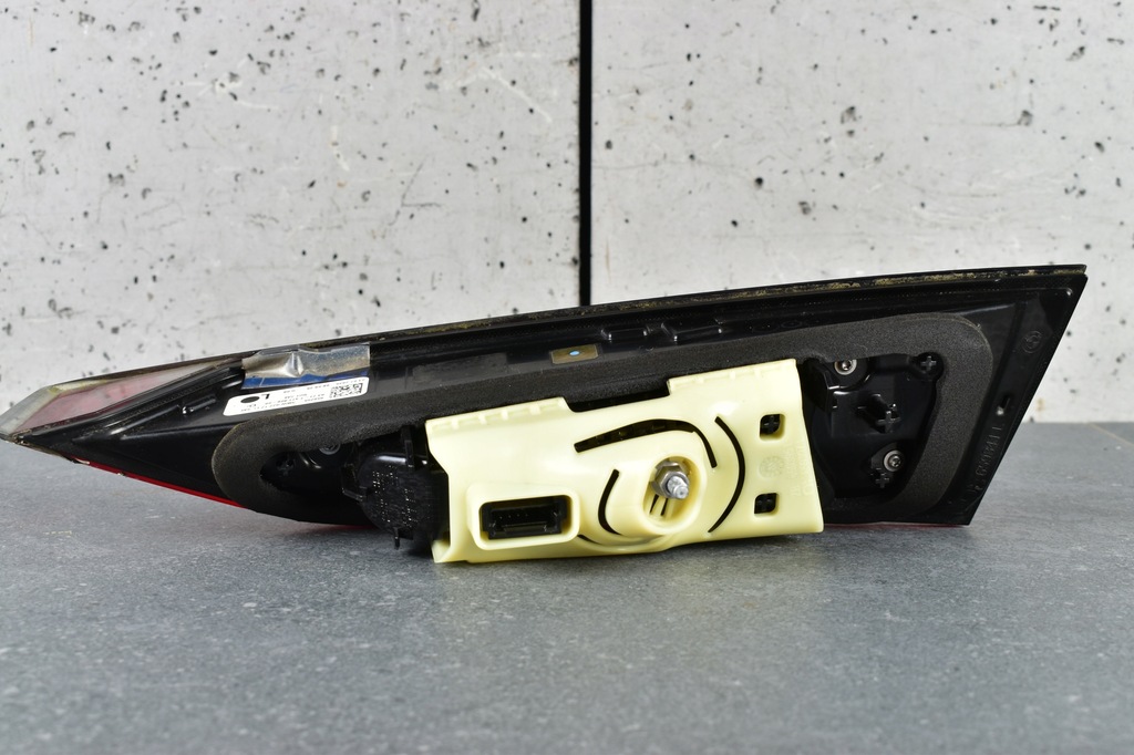 фото №10, Bmw 4 g22 g26 m4 g82 лампа задня ліва кутова w кришка 7477605 7477609 usa