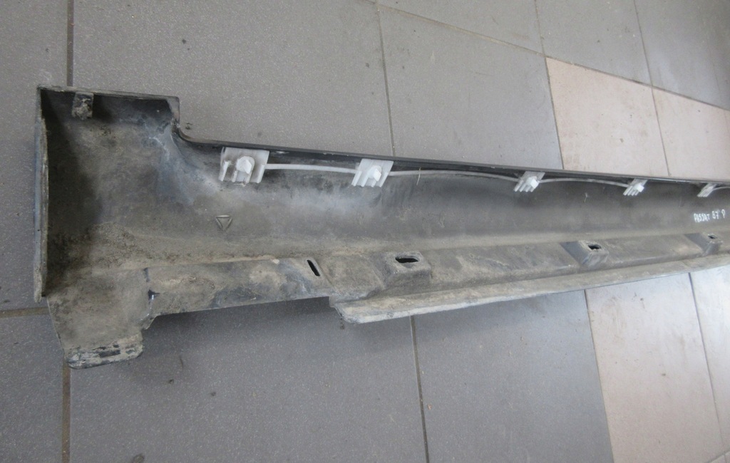 фото №5, Молдинг накладка поріг права vw passat b7 kombi li7f