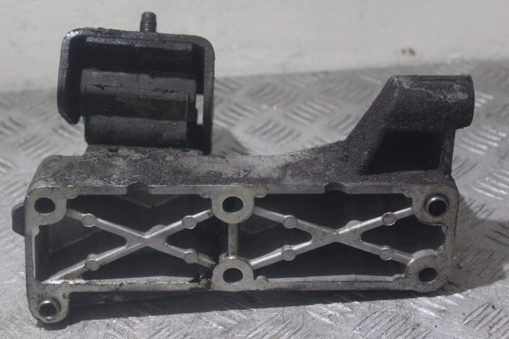 фото №1, Кронштейн двигателя iveco daily iv 3.0td