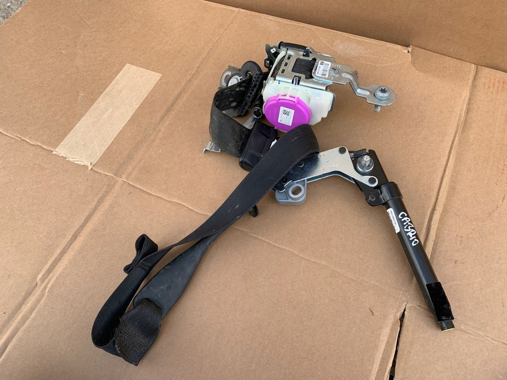 фото №1, Натягувач pas правий ford mustang vi cabrio 2.3 16-