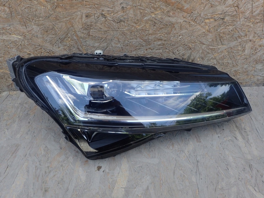 Купить Фара правый  full led skoda superb 3 3v рестайлинг  19-