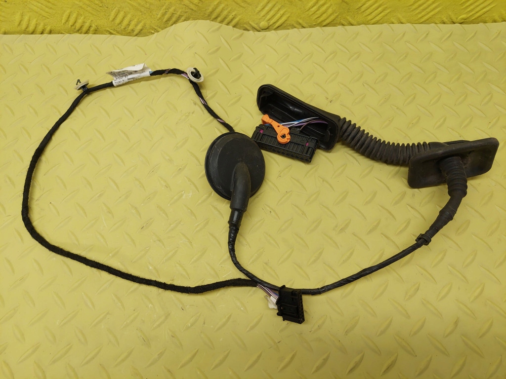 Купить Skoda rapid 2 жгут дверь правый задний  5jh971162ac