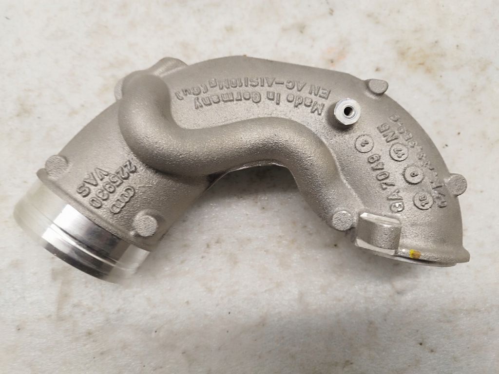 фото №1, Шланг труба повітрозабірник audi a3 rs3 tt 2.5 tsfi 07k133359