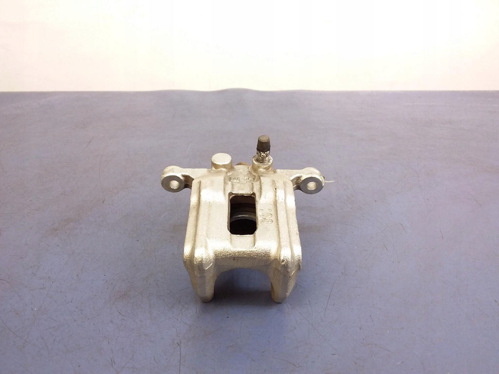 фото №1, Honda accord vii kombi супорт задня правий