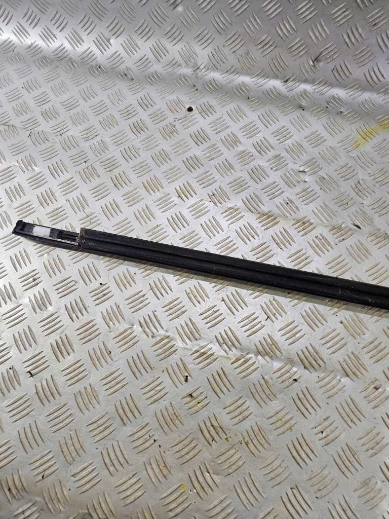 Молдинг уплотнитель стекло правый перед хром ford s max mk1 рестайлинг Недорого