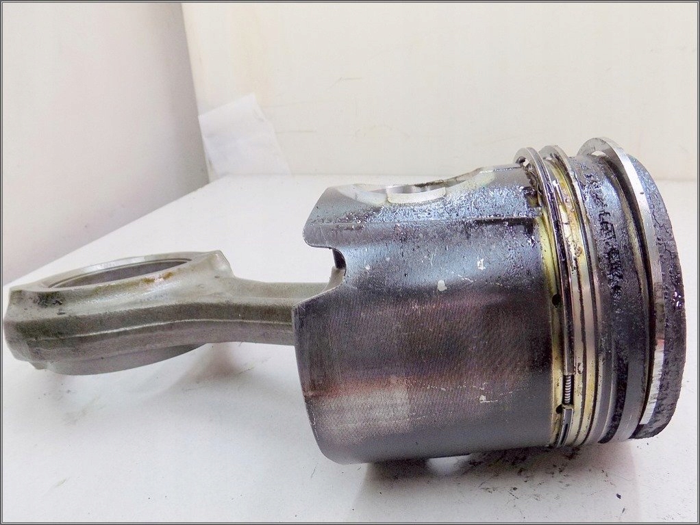 фото №6, Iveco eurotech 440km 2001r - поршень с шатун