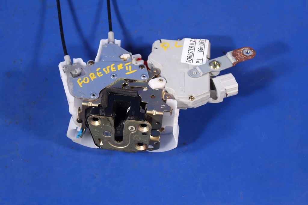 фото №9, Замок дверь перед левый forester ii 06r lift 6 pin