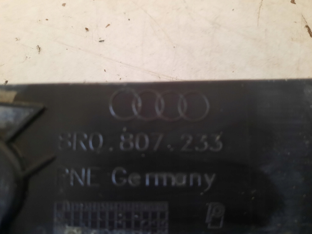 Audi q5 08-16 молдинг нижня захист pod бампер 8r0807233 Зі Шроту