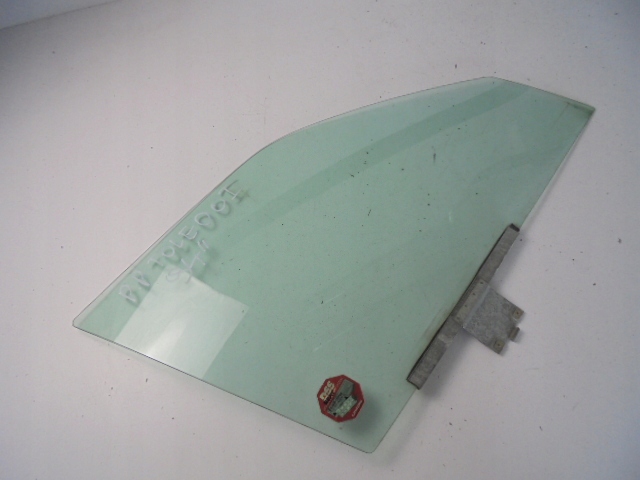 фото №1, Скло двері правий перед seat toledo i 94 r