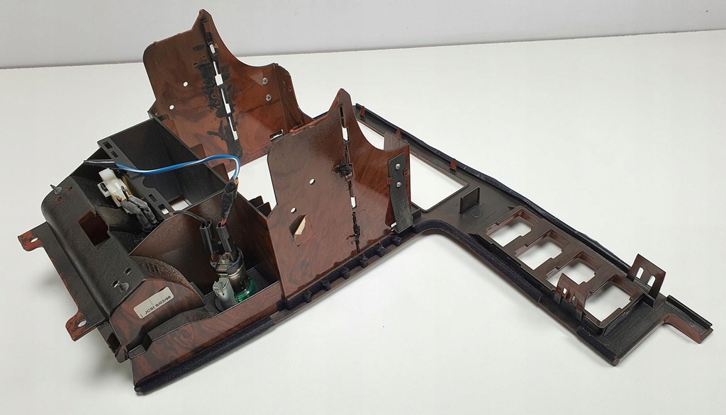 фото №10, Рамка защита радио dekor консоли drewno volvo v90