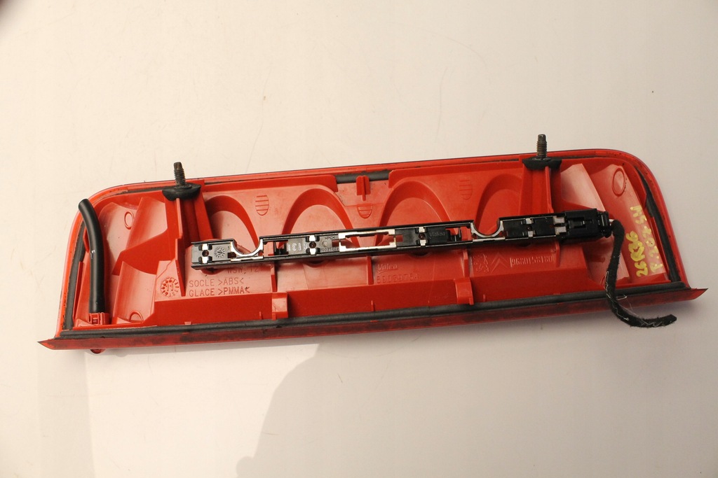 фото №4, Peugeot 207 sw kombi 2008r- третий свет стоп стоп-сигнал подножка 9680158180