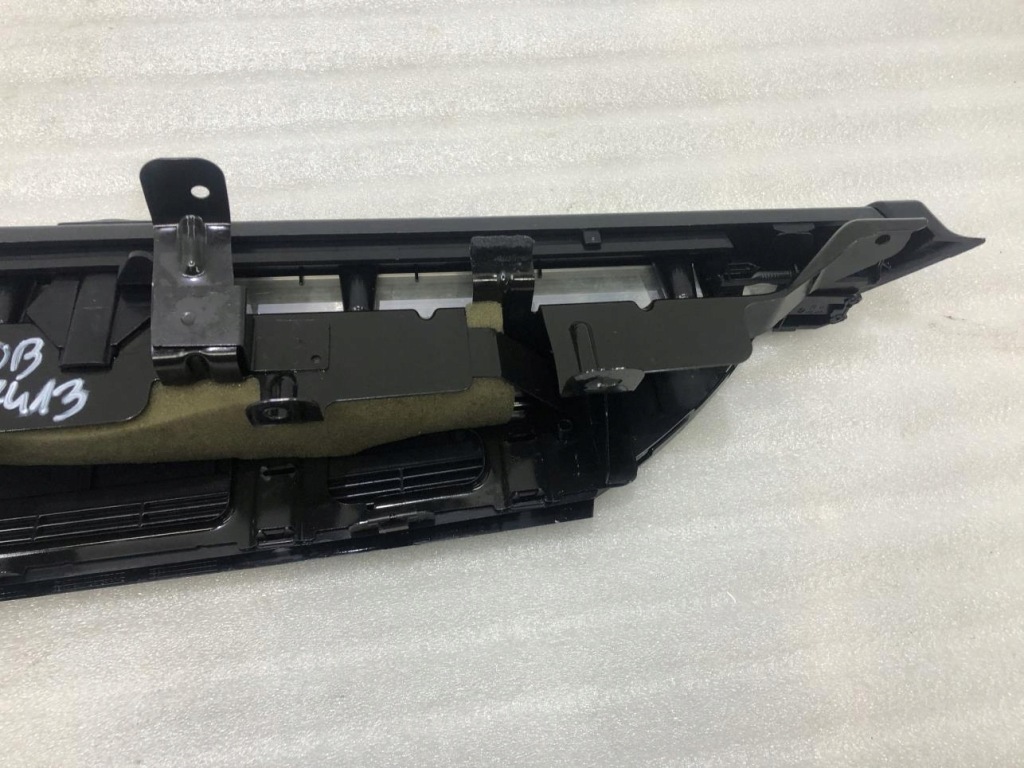 фото №10, Молдинг багажника правая mercedes w204 2048600224