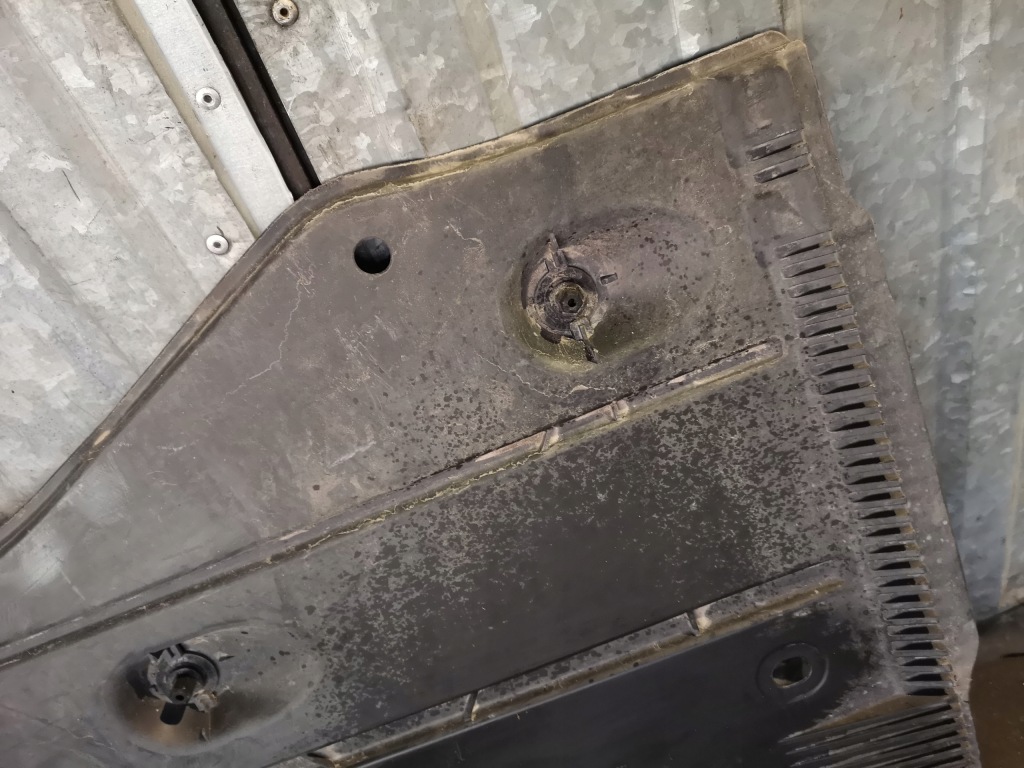 фото №9, Защита подвеска правая vw golf vii 5q0825202l