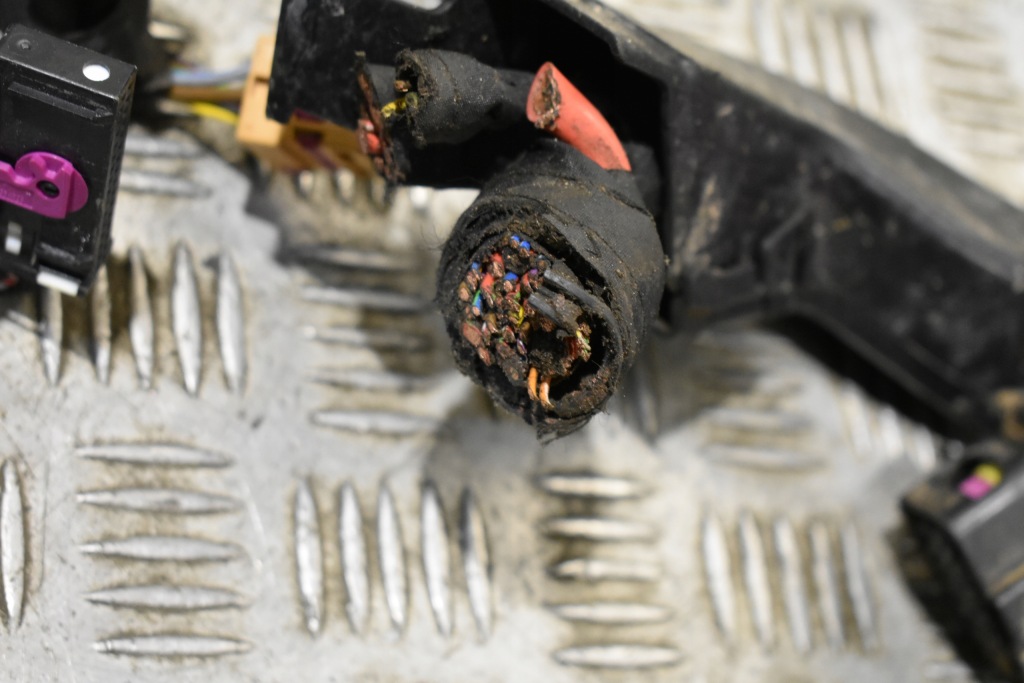 Електропроводка електрична porsche panamera 971 turbo s 1 Зі Шроту