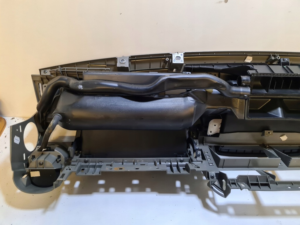 фото №11, Cabstar maxity консоль приборная панель приборная приборная панель