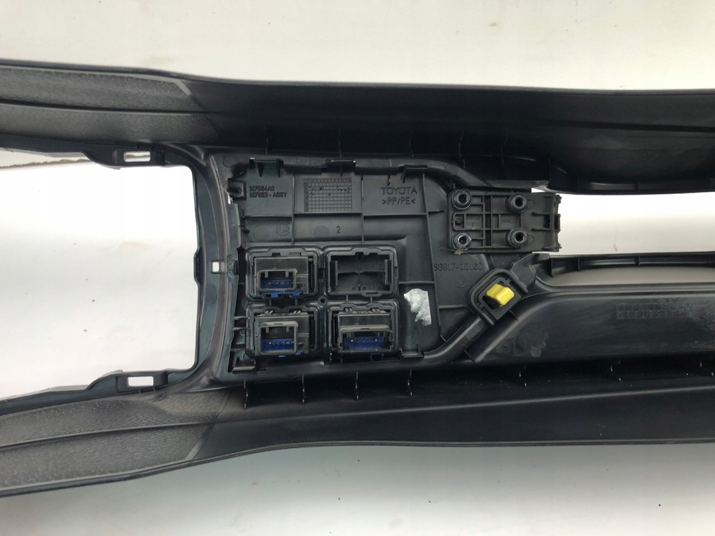 фото №15, Toyota yaris iii тунель середній 589100d290