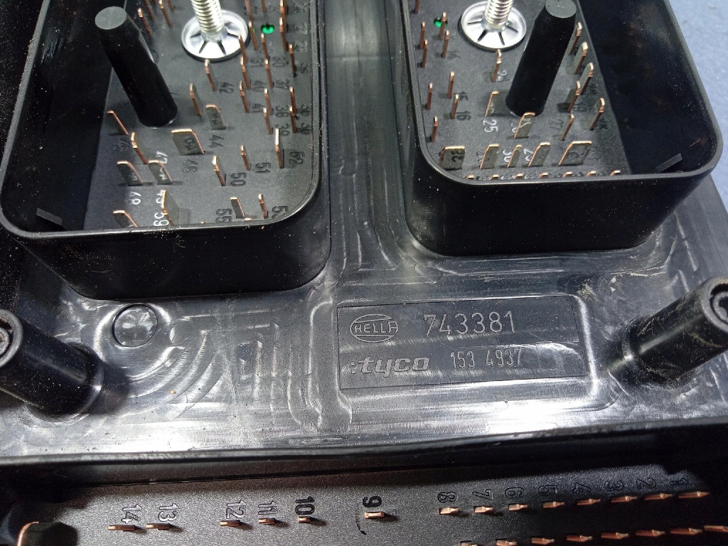 Opel astra iii h коробка запобіжників 13191130 в Україні