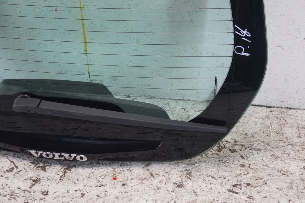 фото №8, Скло кришка багажника багажника задня volvo c30 спойлер