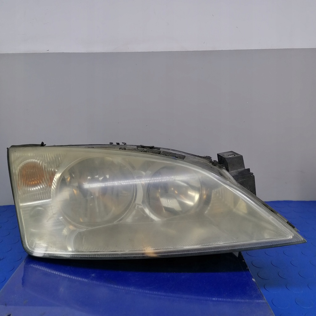 фото №1, Ford mondeo mk3 лампа передняя правая 1305235545