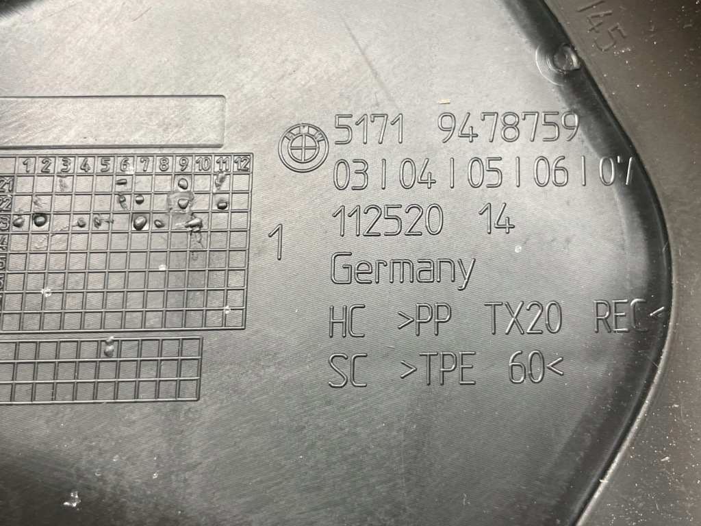 Bmw u11 u12 канал зливний злив жабо правий 9478764 9478759 Ціна