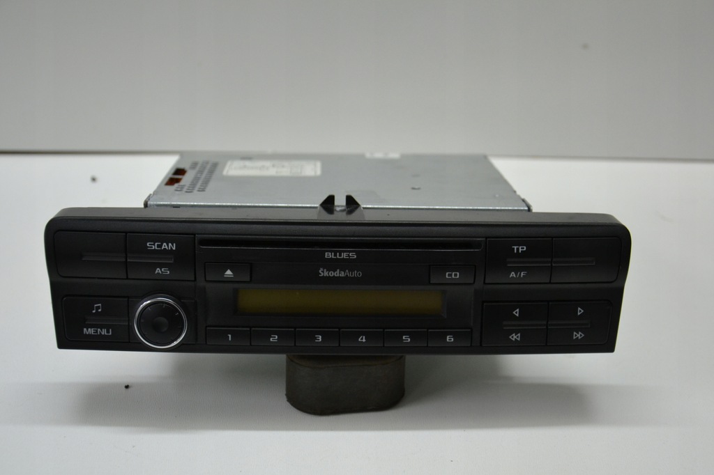 фото №1, Радіо cd 1z0035152d blues skoda octavia ii ідеальний стан
