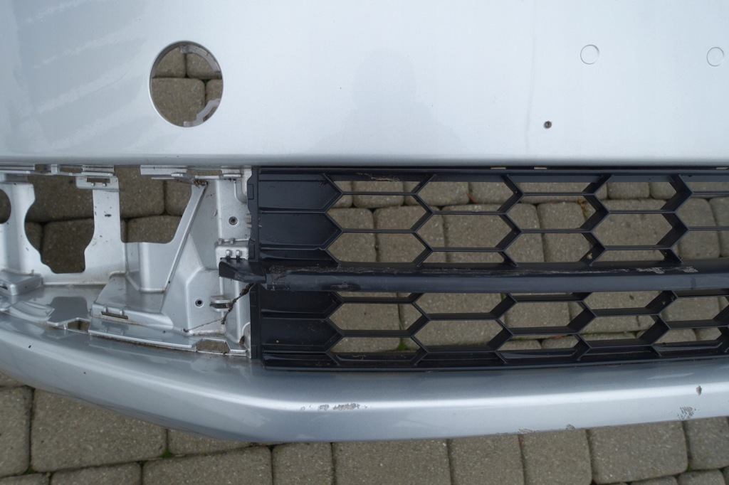 фото №6, Skoda rapid бампер передний серебряный решётка оригинал