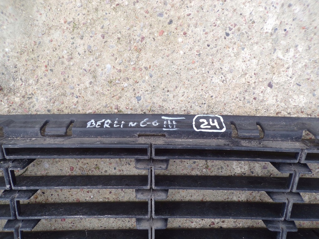 фото №11, Решітка бампера перед 9681519877 berlingo iii