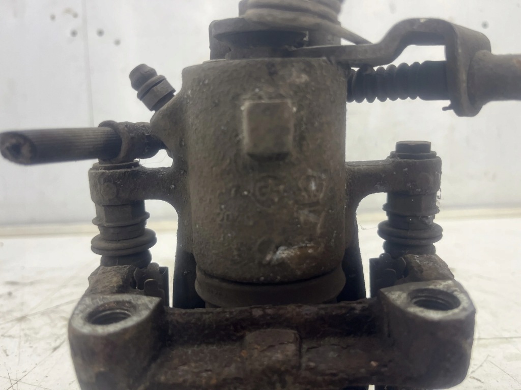 Супорт гальмівний opel zafira b 05-14r. правий задній Недорого