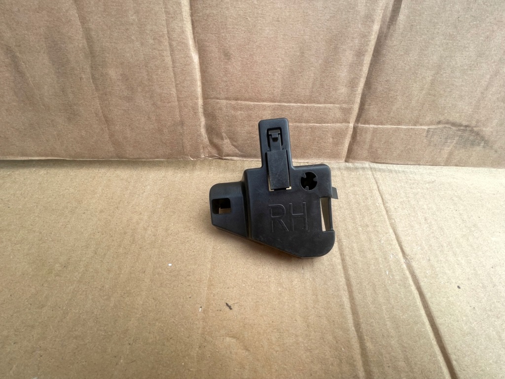 фото №1, Volvo s60 v60 правый wsposnik лампы перед передний