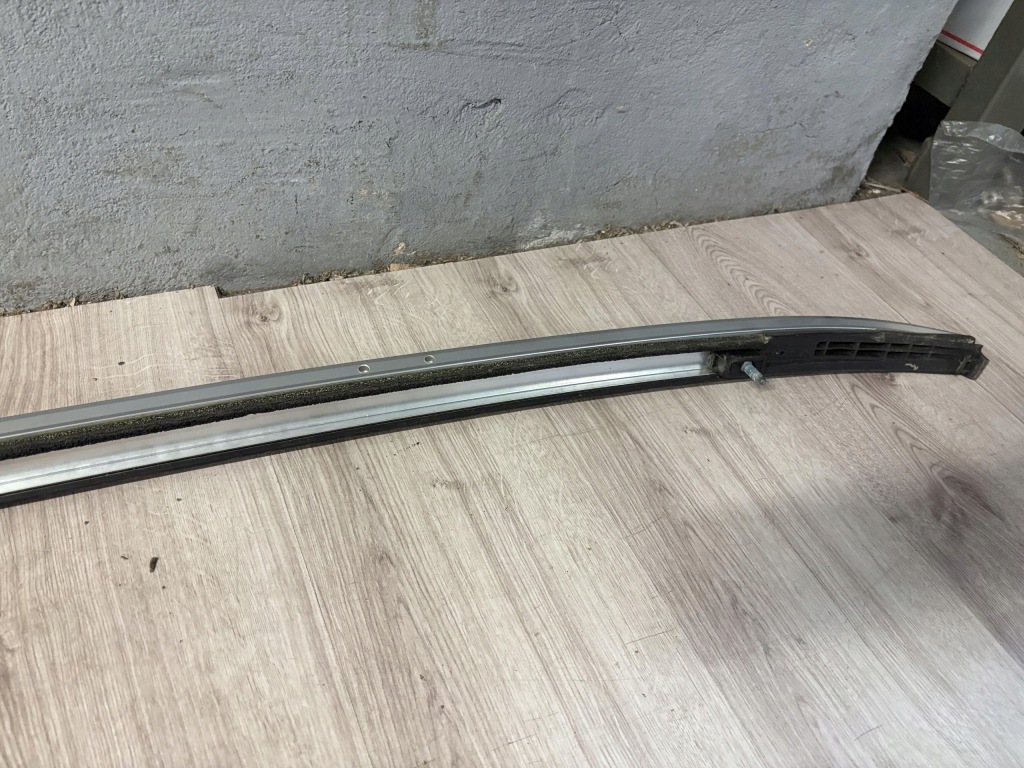 Toyota corolla e21 рейлінг даховий ліве 774-3394-50 Доставка