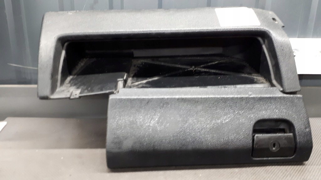 фото №1, 8146461 бардачок пассажира bmw e36 compact