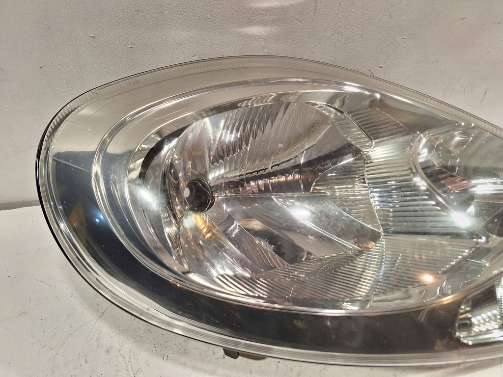 фото №3, Лампа перед правая 8200701356 renault trafic ii lift 06-