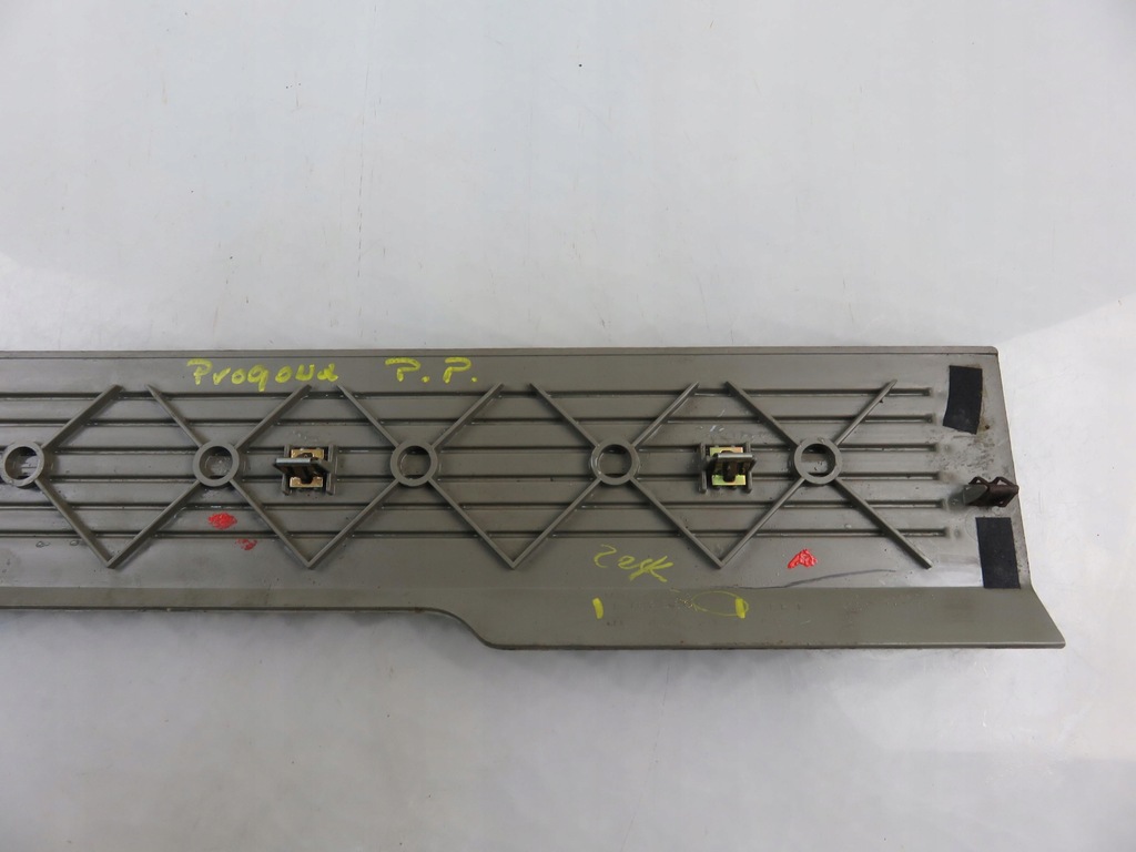 фото №3, Молдинг поріг внутрішня права hummer h2