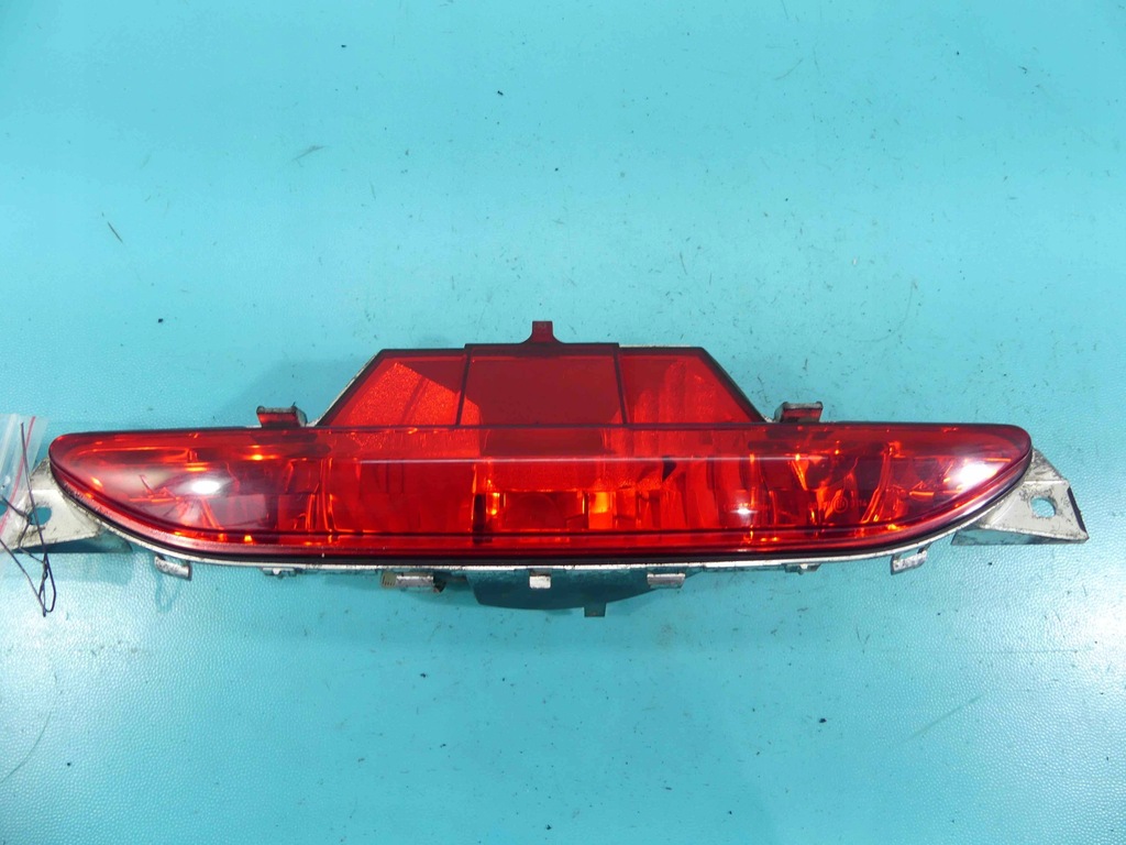 фото №1, Лампа противотуманная задняя peugeot 208 i 12-19