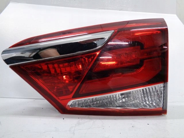 фото №1, Hyundai i40 18 lift kombi лампа правый задняя w крышка