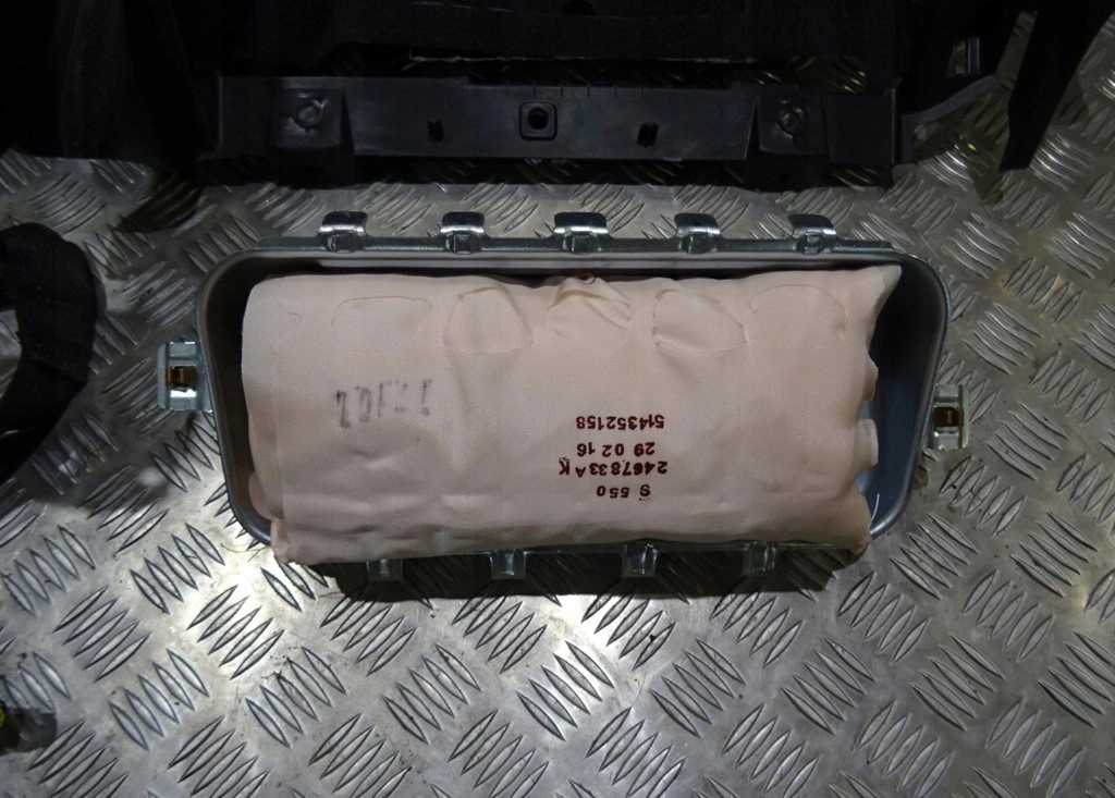 фото №7, Ford mustang gt vi консоль подушка подушка безпеки ремені комплект