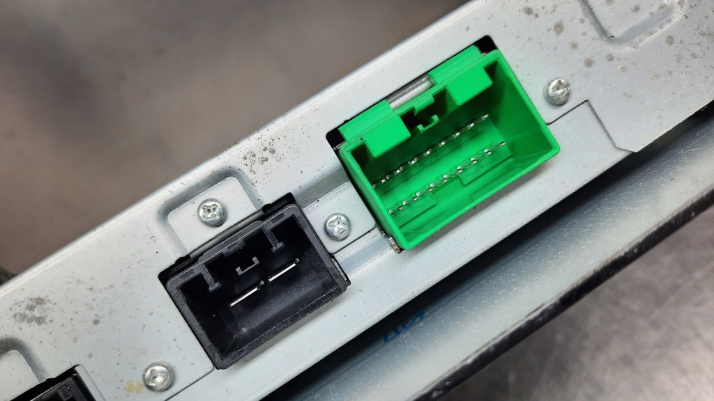 фото №3, Усилитель радио 30659583 volvo v60 s60 ii 10-18r