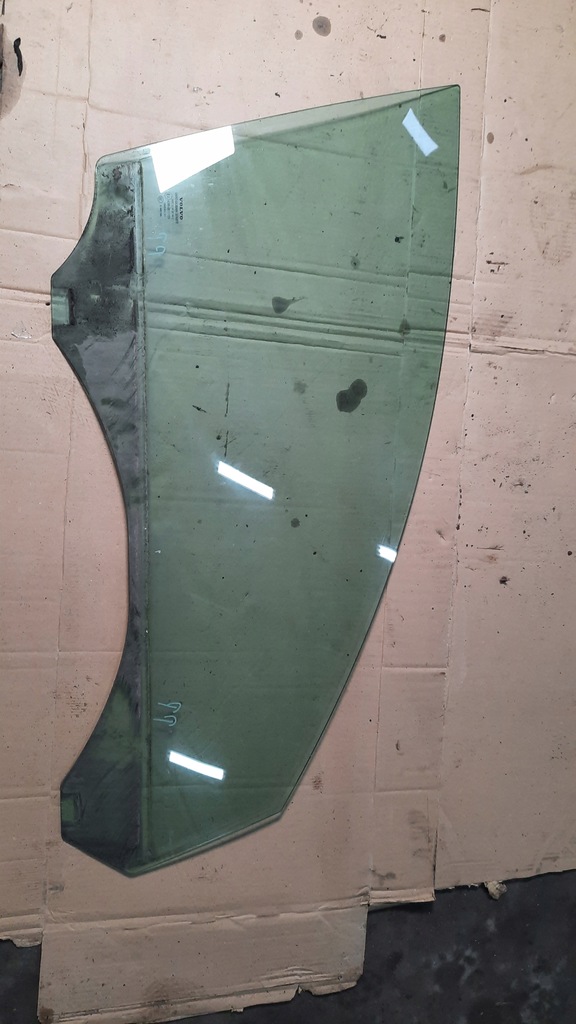 фото №1, Стекло дверь правый перед volvo s40 ii v50