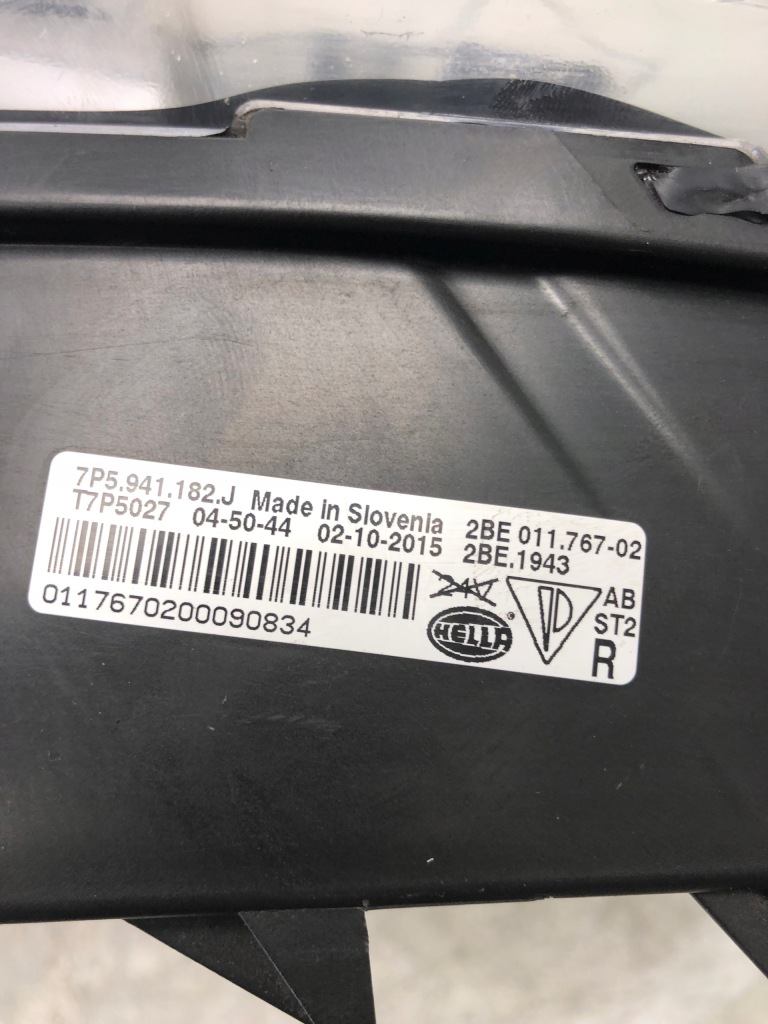 Купити Фара поворотник led drl правий porsche cayenne 7p5941182j