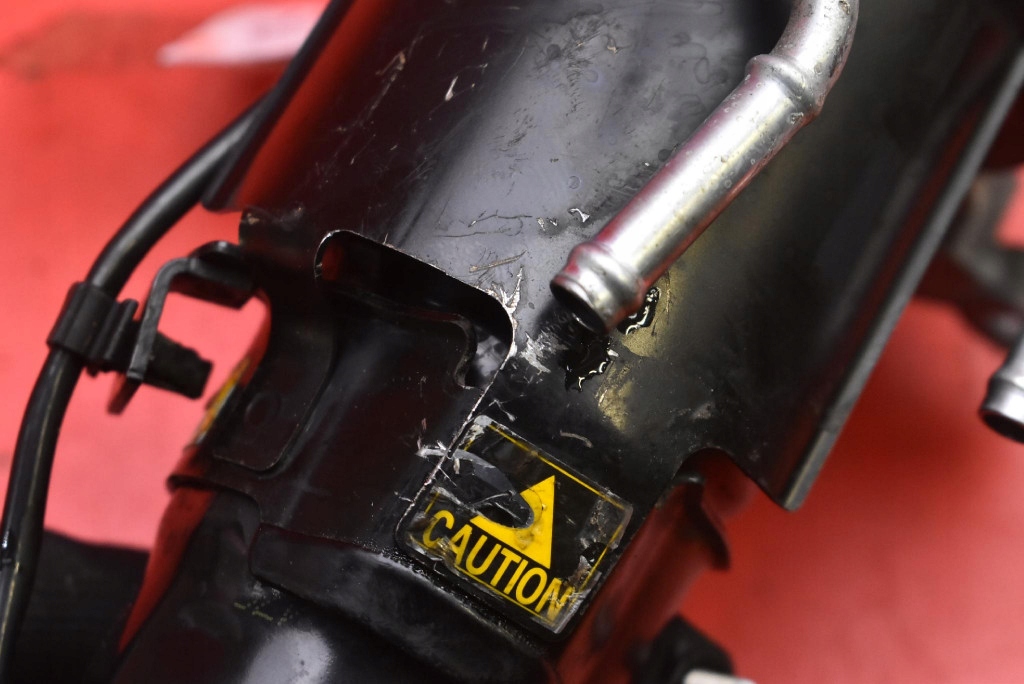 фото №9, Корпус фильтра топлива 23300-0r110 toyota verso 1 i 2.0 d-4d 128km 09-13