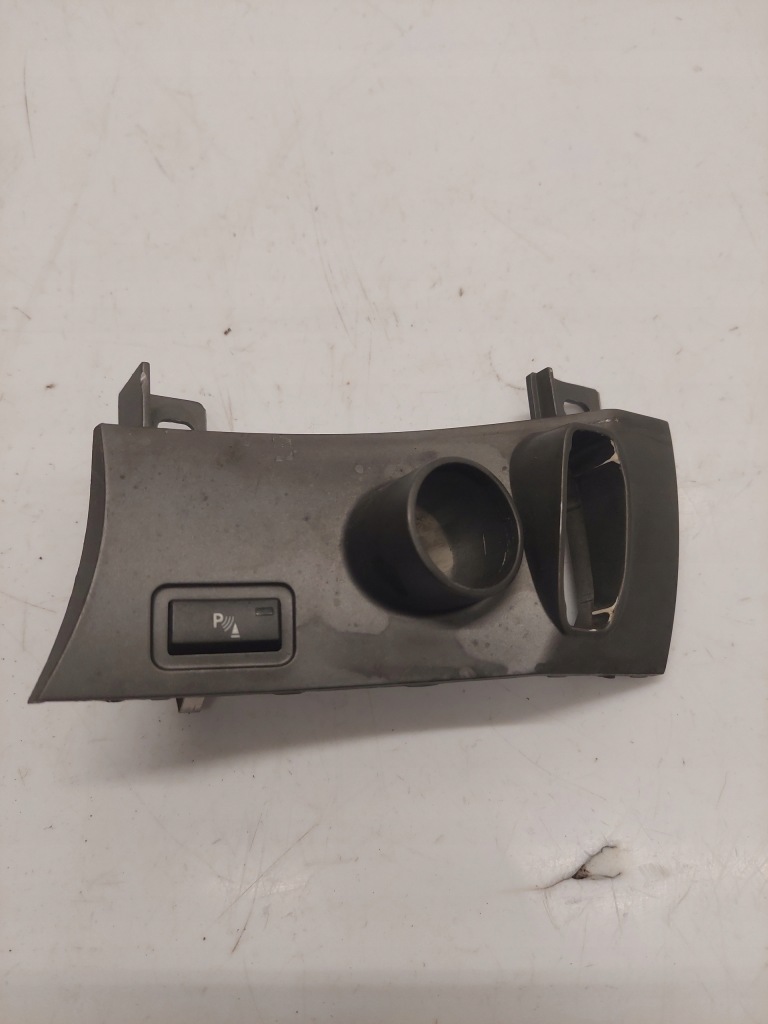 фото №1, Кнопка pdc bmw 7 e65, e66, e67 6921190 3.0l дизель 160kw 2002