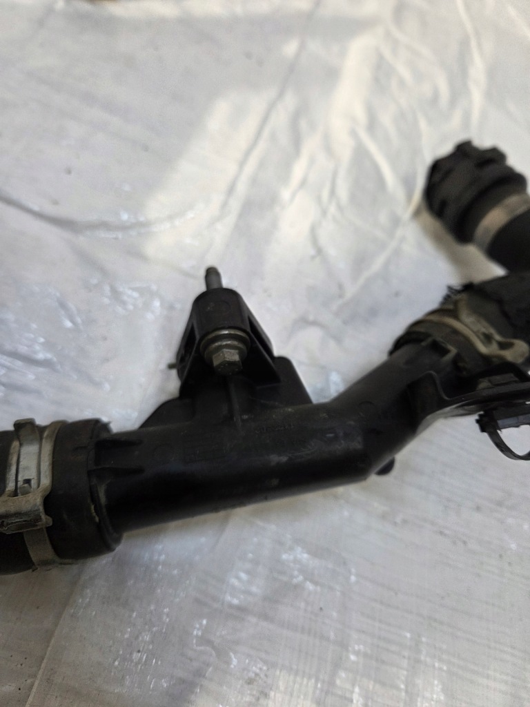 Шланг патрубок воды opel grandland x 1.6 bluehdi 9804208380 Недорого