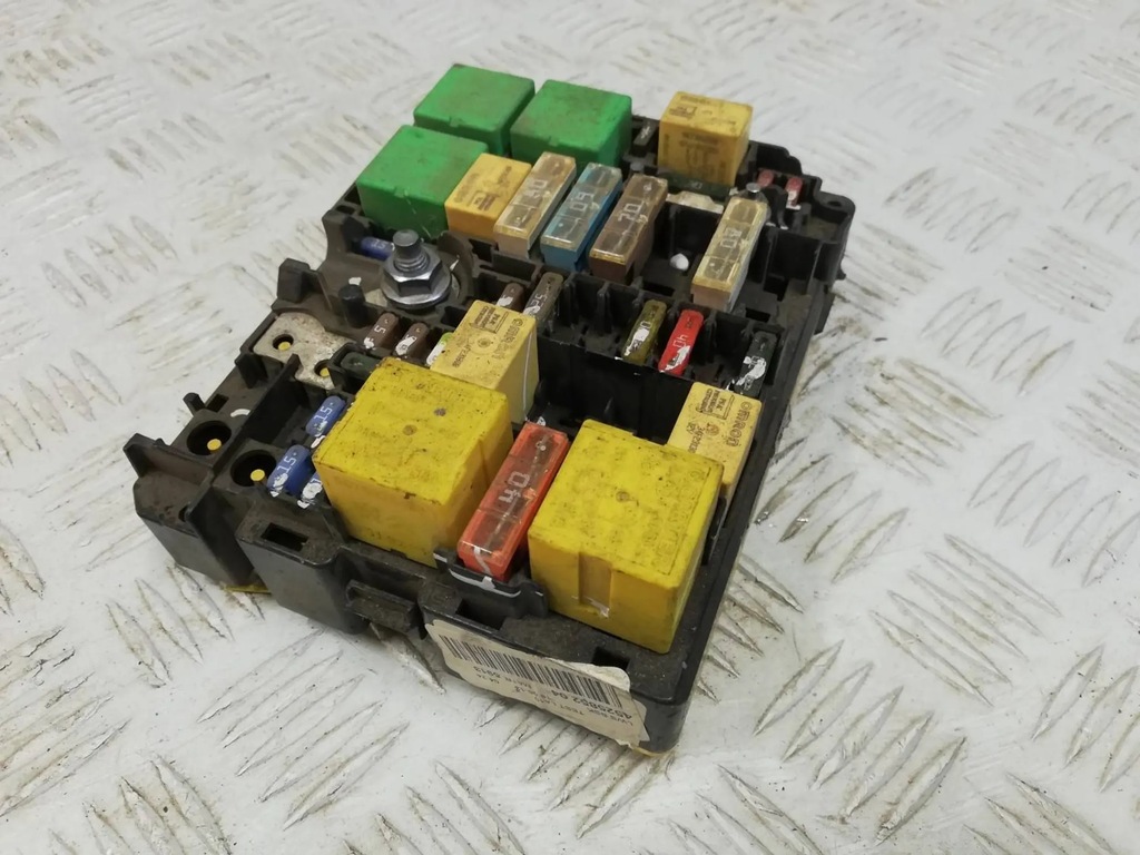 фото №1, Коробка запобіжників corsa f 9804848480