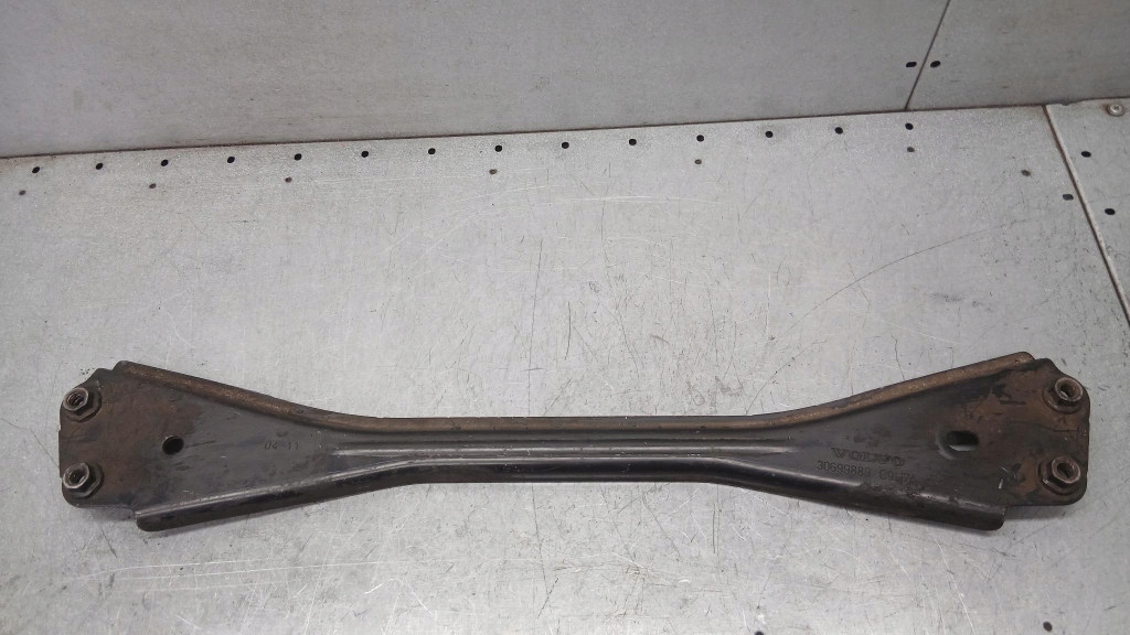 фото №4, Кронштейн підрамник двигуна оригінальний номер 30699889 volvo s60 ii v60 v70 iii s80 ii