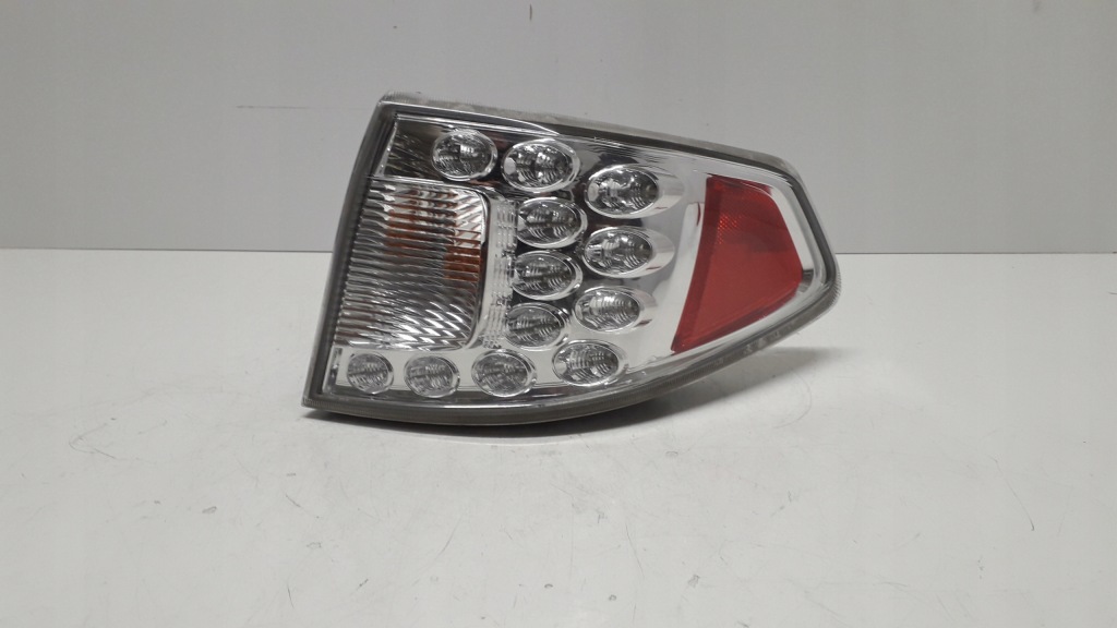 фото №1, Subaru impreza 3 iii gh 07- лампа правая задняя led